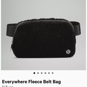 Lululemon Everywhere Black Fleece Belt Bag - Excellent condition!
